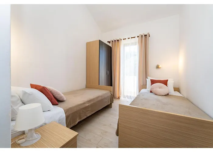 Draznik アパート *